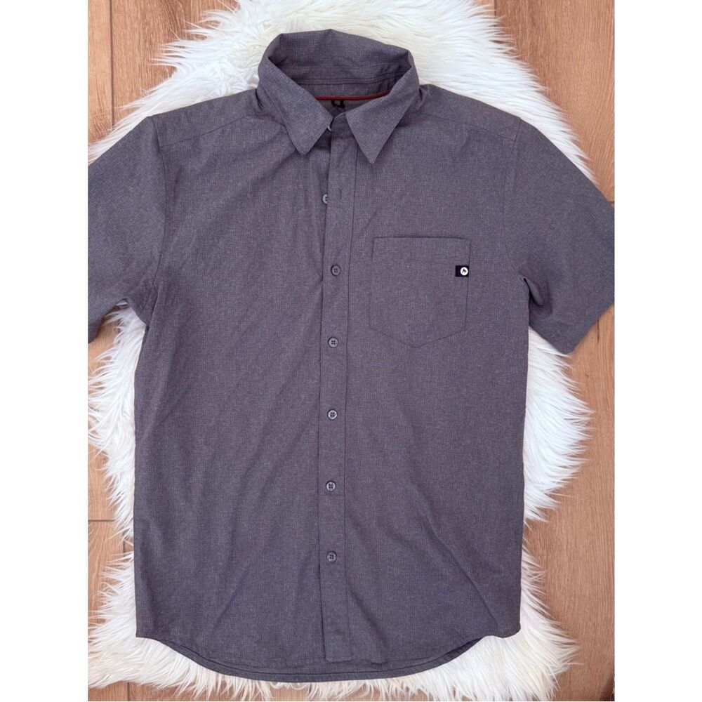 Marmot Men's Short-Sleeve Button-Down Shirt in Charcoal - Size Small